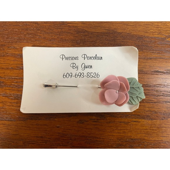 Vintage 80s Handmade Artisan Porcelain Flower Lapel Pin Brooch Floral Pink Green - Picture 1 of 3